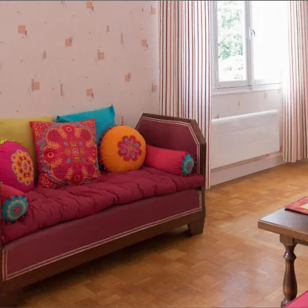 Familial En Auvergne Avec Jardin, Ping-pong, Proche Stations Thermales, Animaux Acceptes - Fr-1-489-127 Mazirat