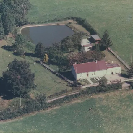 Familial En Auvergne Avec Jardin, Ping-pong, Proche Stations Thermales, Animaux Acceptes - Fr-1-489-127 Holiday home Mazirat