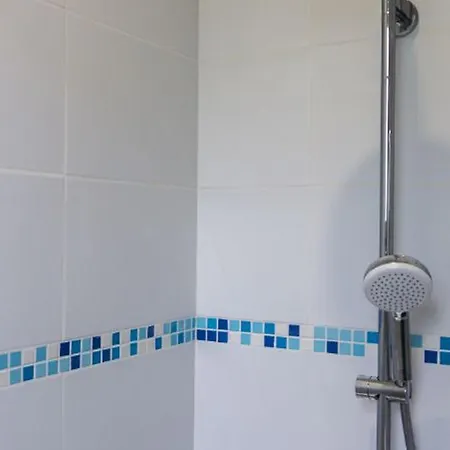 Paisible En Auvergne Pour 6 Pers., Animaux Admis - Fr-1-489-127 Дом отдыха Mazirat