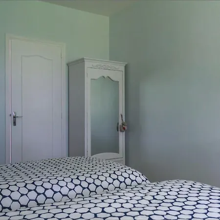 Paisible En Auvergne Pour 6 Pers., Animaux Admis - Fr-1-489-127 Mazirat