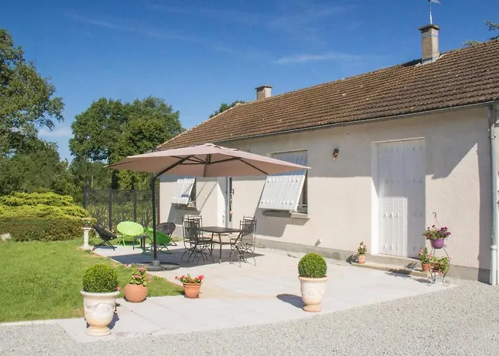 Paisible En Auvergne Pour 6 Pers., Animaux Admis - Fr-1-489-127 Casa de Férias *