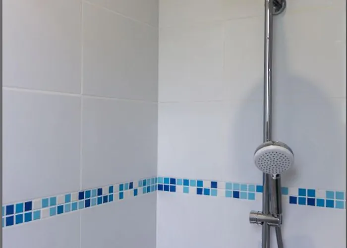 Paisible En Auvergne Pour 6 Pers., Animaux Admis - Fr-1-489-127 Casa de Férias Mazirat