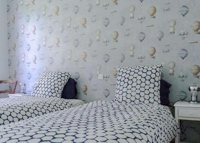 Paisible En Auvergne Pour 6 Pers., Animaux Admis - Fr-1-489-127 *