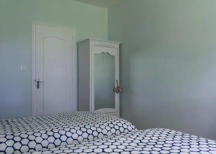 Paisible En Auvergne Pour 6 Pers., Animaux Admis - Fr-1-489-127 Mazirat